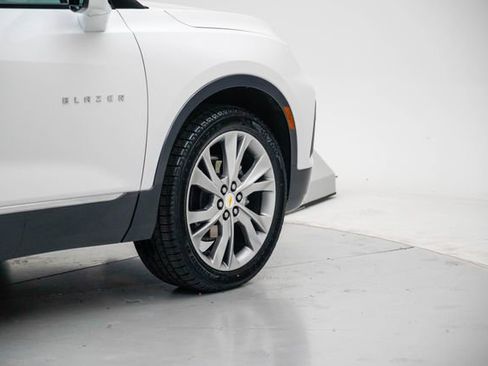Used 2022 Chevrolet Blazer Premier w/ Enhanced Convenience Package AWD/4WD image 8
