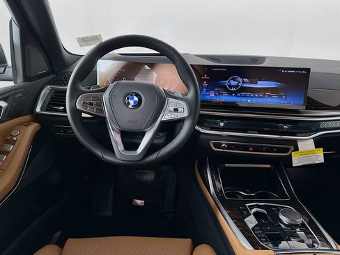 New 2026 BMW X7 xDrive40i w/ Premium Package image 19