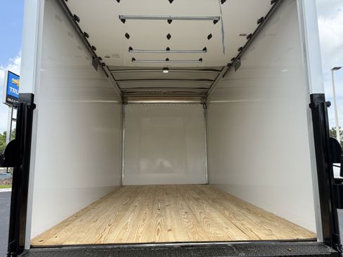 New 2025 Chevrolet Low Cab Forward 5500XG RWD image 10