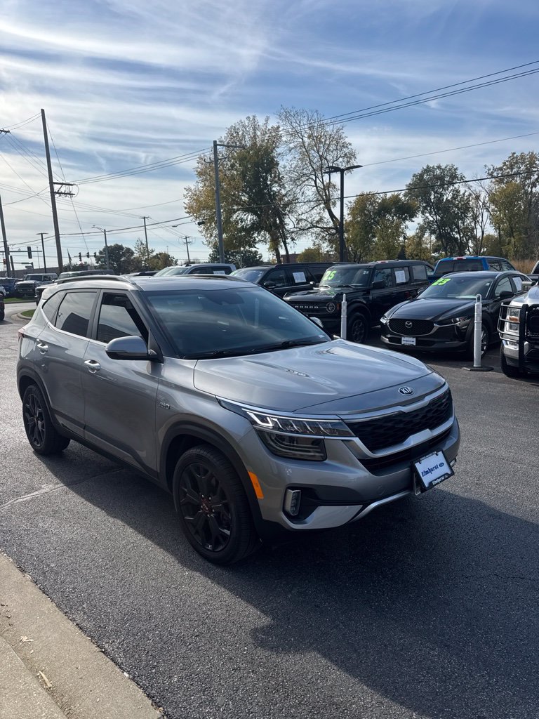 Used 2021 Kia Seltos SX w/ SX Sunroof Package AWD/4WD image 4