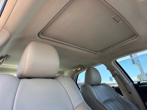 Used 2006 Chrysler 300 C w/ Protection Group II RWD image 2