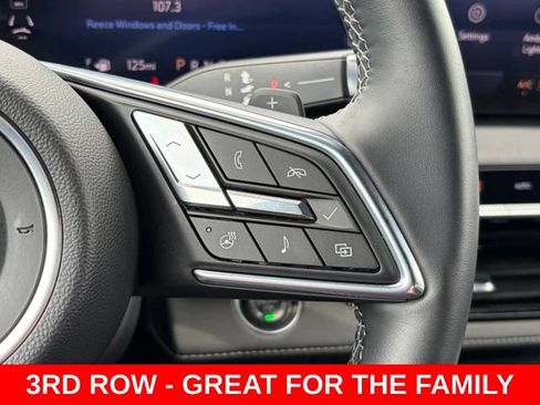Certified 2025 Buick Enclave Preferred FWD image 22