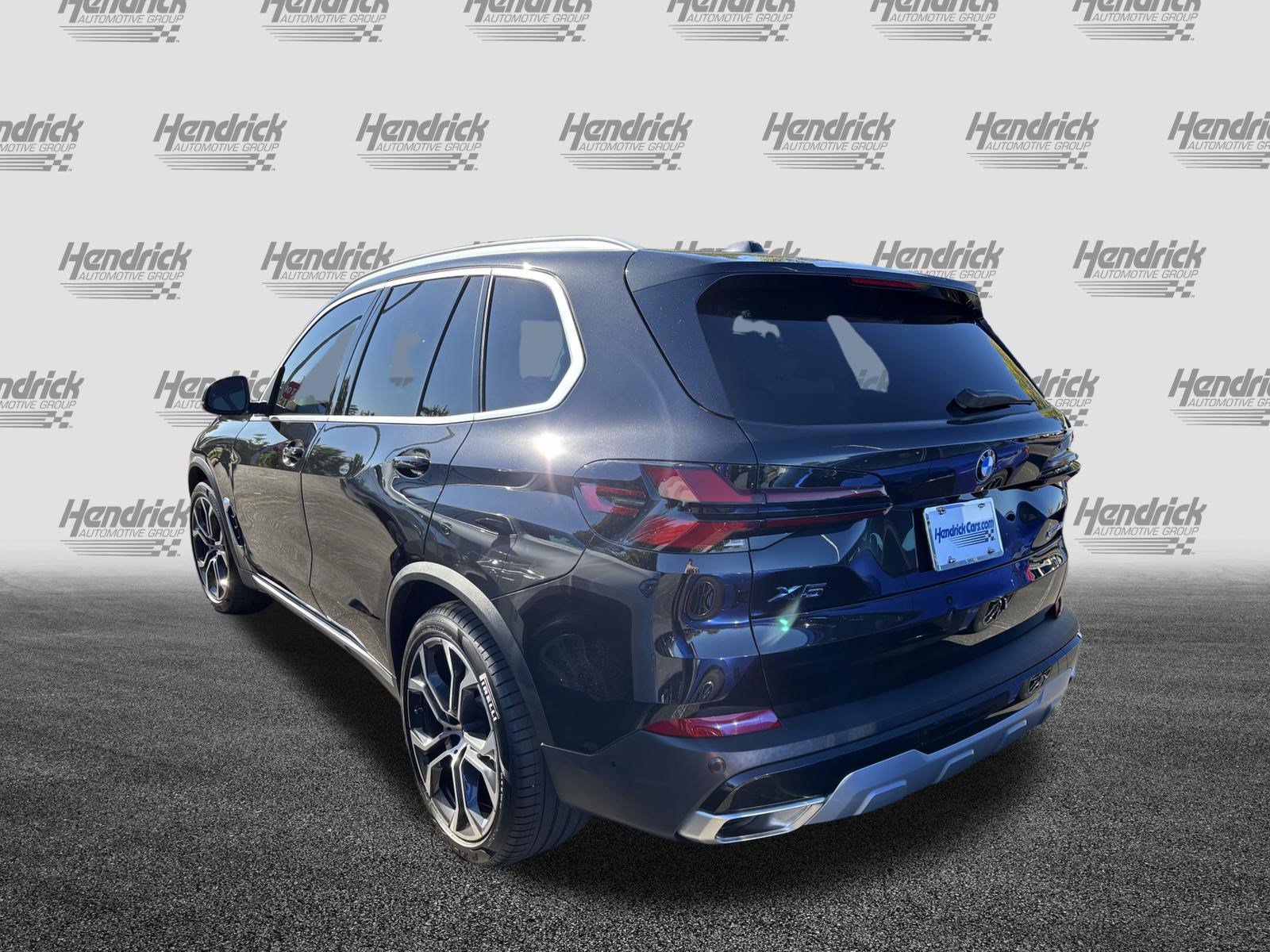 Certified 2024 BMW X5 xDrive40i w/ Premium Package AWD/4WD image 9