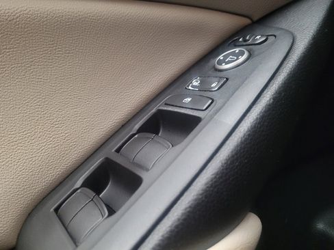 Used 2019 Honda Accord LX image 27