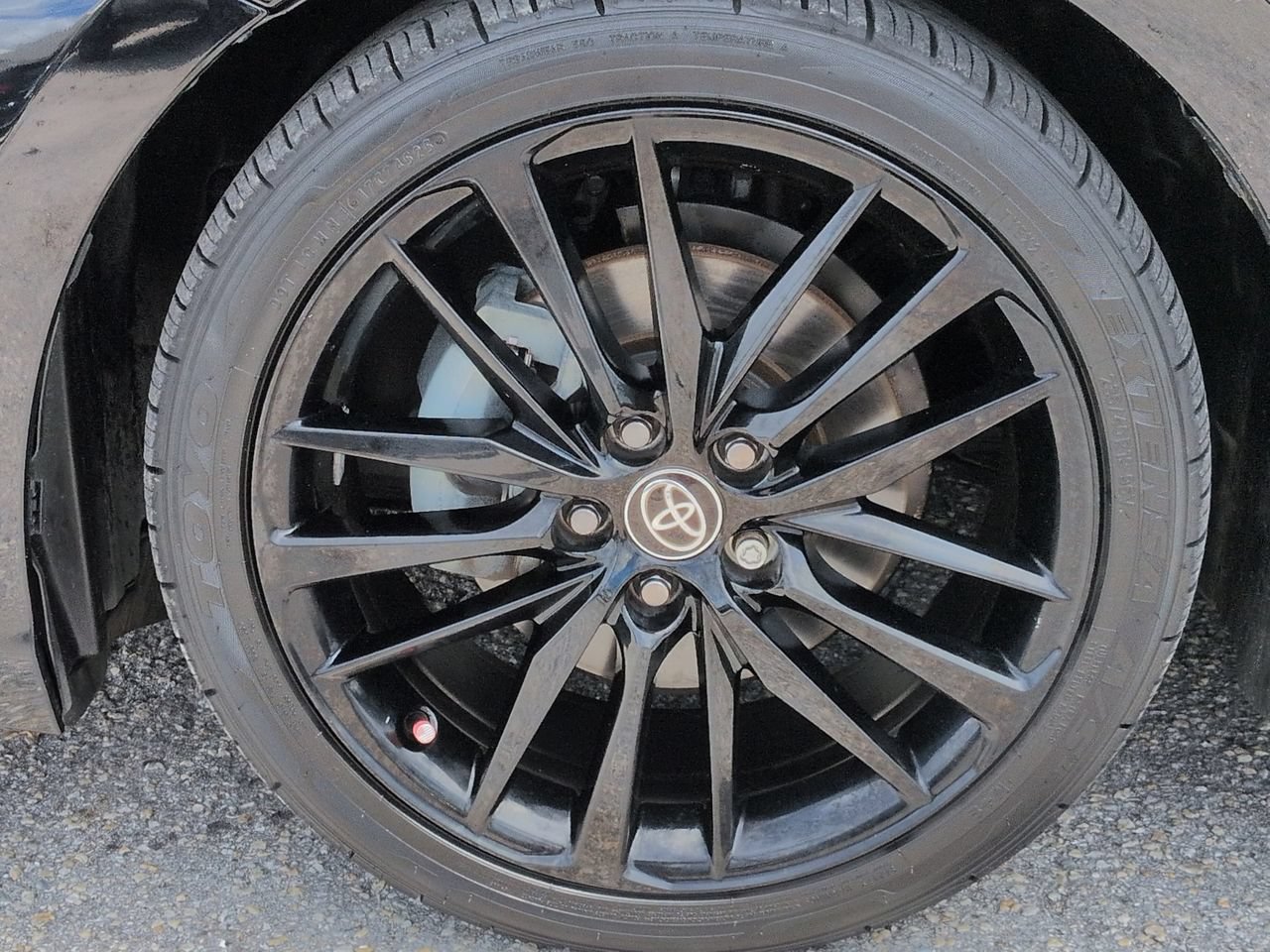 Used 2022 Toyota Camry XSE FWD image 11