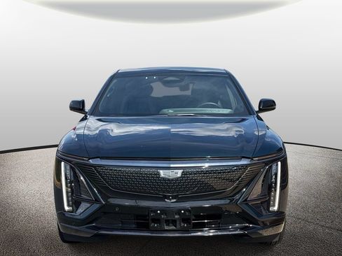 Used 2024 Cadillac Lyriq Sport AWD/4WD image 6