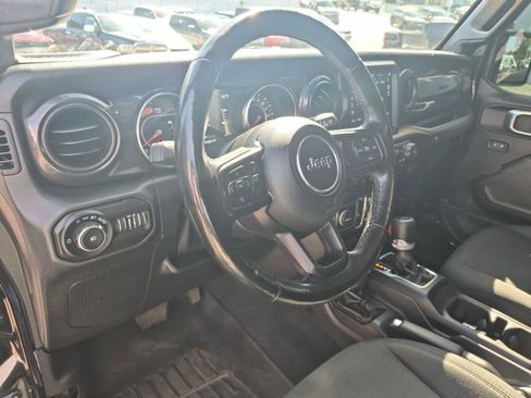 Used 2021 Jeep Wrangler Unlimited Sport AWD/4WD image 11