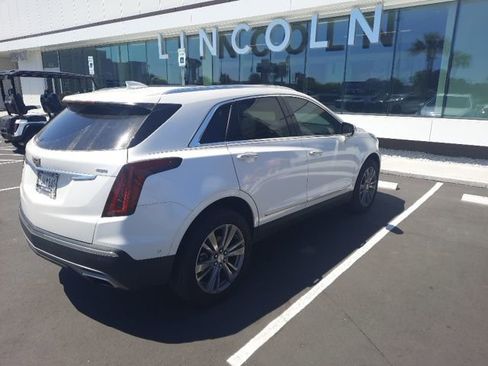 Used 2025 Cadillac XT5 Premium Luxury w/ Technology Package image 3