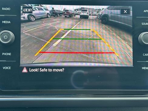 Used 2022 Volkswagen Atlas SE w/ Panoramic Sunroof Package FWD image 34