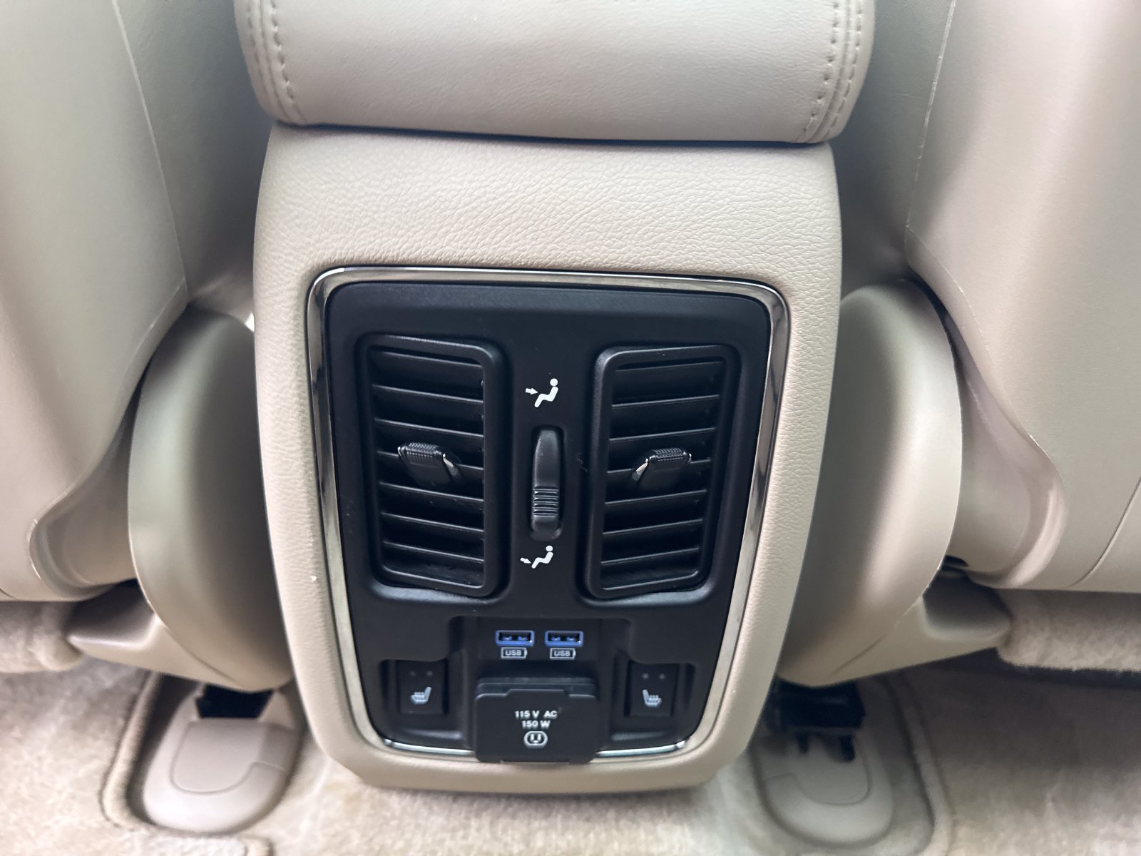 Used 2017 Jeep Grand Cherokee Overland AWD/4WD image 32