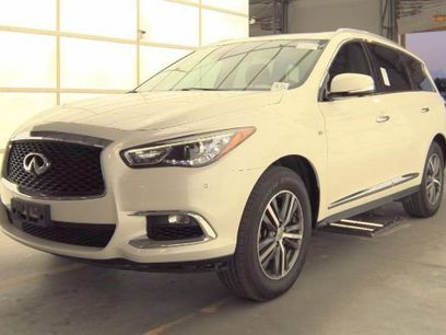 Used 2019 INFINITI QX60 Luxe w/ Essential Package