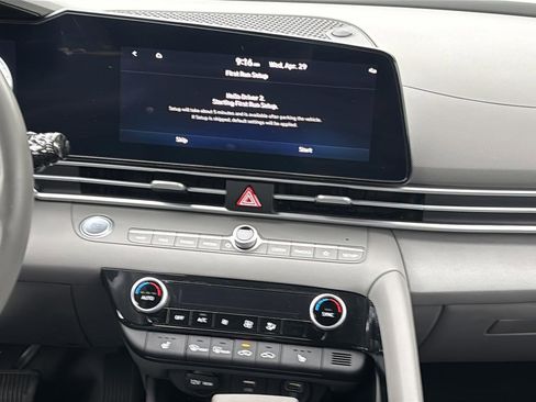 Certified 2023 Hyundai Elantra SEL w/ Convenience Package FWD image 19
