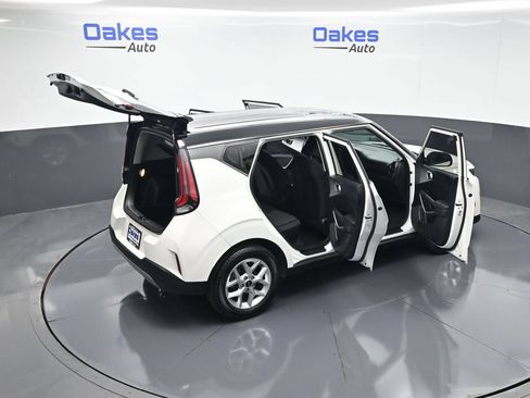 Certified 2024 Kia Soul S FWD image 56
