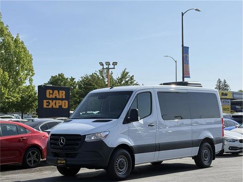 Used 2023 Mercedes-Benz Sprinter 2500 image 53