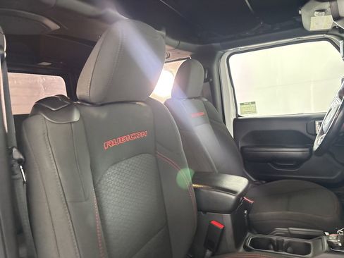 Used 2022 Jeep Wrangler Rubicon AWD/4WD image 23