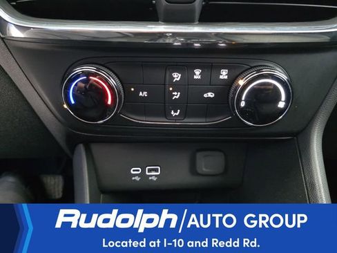 Used 2025 Buick Encore GX Preferred AWD/4WD image 22