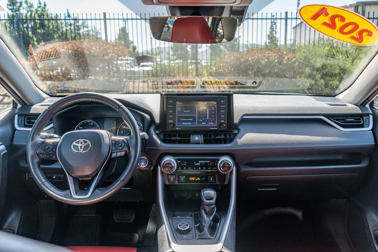 Certified 2021 Toyota RAV4 XLE w/ XLE Grade Weather Package AWD/4WD image 17