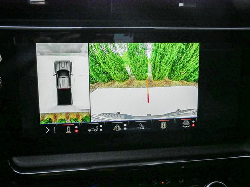Used 2025 GMC Sierra 2500 AT4X w/ AT4X AEV Edition AWD/4WD image 25