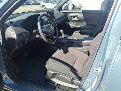 Used 2023 Honda HR-V Sport image 3