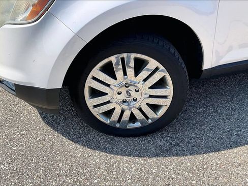 Used 2010 Ford Edge Limited AWD/4WD image 4