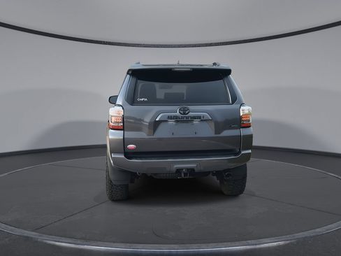 Used 2023 Toyota 4Runner SR5 Premium w/ Moonroof Package RWD image 7