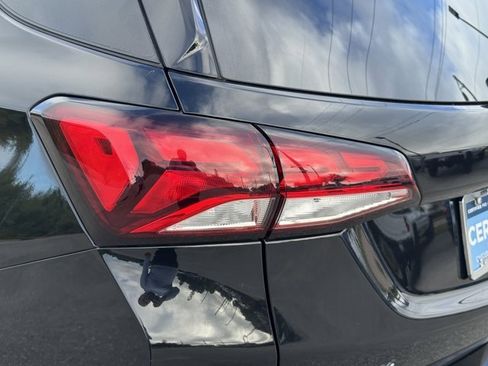 Used 2024 Chevrolet Equinox LT image 9