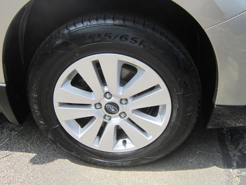 Used 2018 Subaru Outback 2.5i Premium AWD/4WD image 27