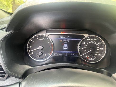 Used 2020 Nissan Altima 2.5 S FWD image 16