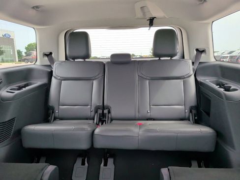 New 2027 Ford Expedition Active RWD image 39