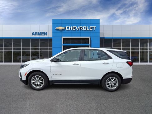 Certified 2024 Chevrolet Equinox LS FWD image 8