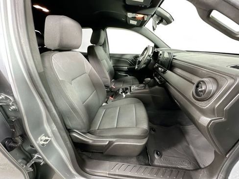 Used 2023 Chevrolet Colorado W/T w/ WT Convenience Package II AWD/4WD image 27