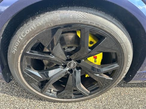 Used 2022 Audi RS Q8 w/ Carbon Optic Package image 16