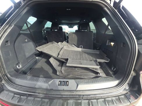 Used 2025 Ford Explorer ST image 11