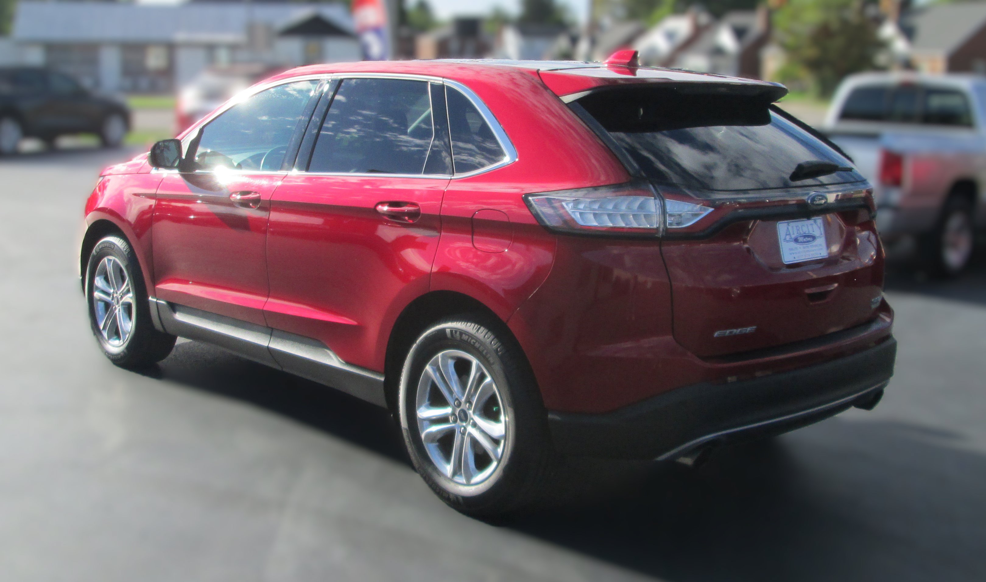 Used 2017 Ford Edge SEL w/ Equipment Group 201A FWD image 6