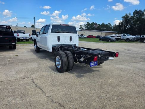 New 2026 Chevrolet Silverado 3500 LT w/ Convenience Package AWD/4WD image 3