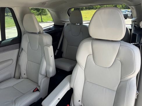 New 2026 Volvo XC90 B5 Ultra w/ Protection Package AWD/4WD image 22