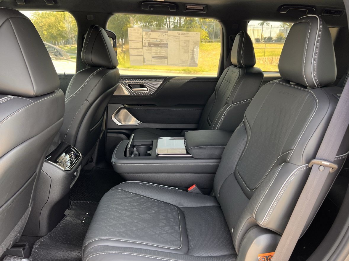 New 2027 INFINITI QX80 Autograph w/ Autograph Exterior Package AWD/4WD image 27