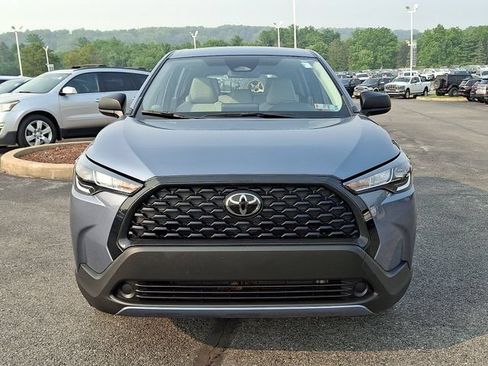 Used 2023 Toyota Corolla Cross L AWD/4WD image 2