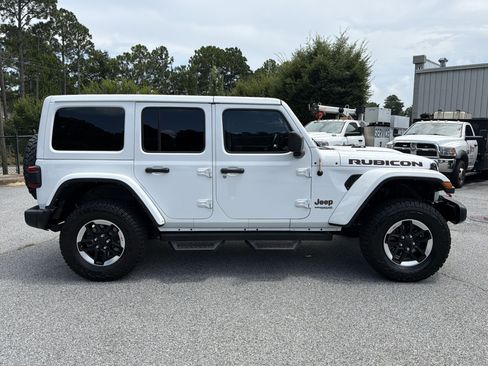 Used 2021 Jeep Wrangler Unlimited Rubicon AWD/4WD image 9