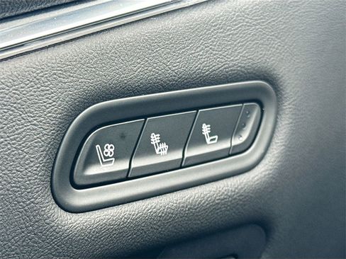 Used 2024 Cadillac Escalade Premium Luxury image 22