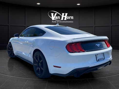 Used 2022 Ford Mustang Premium RWD image 5