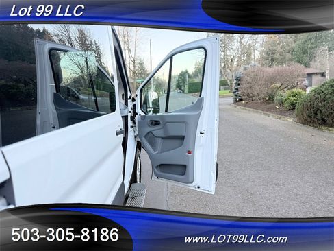 Used 2018 Ford Transit 150 XL image 42