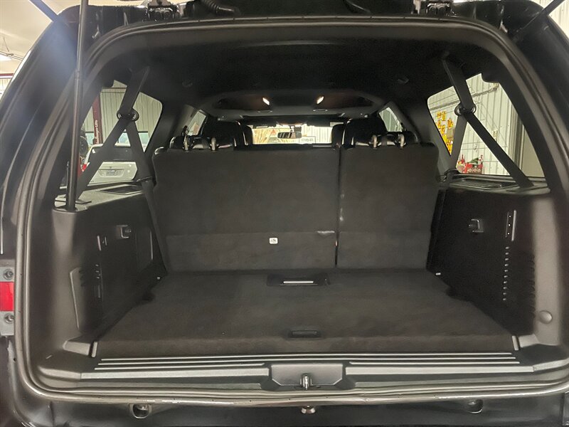 Used 2017 Lincoln Navigator L Select AWD/4WD image 30