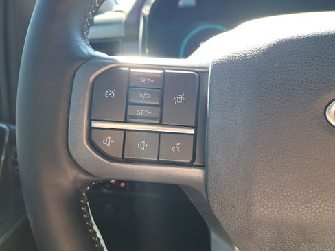 Used 2023 Ford F150 Lariat image 19