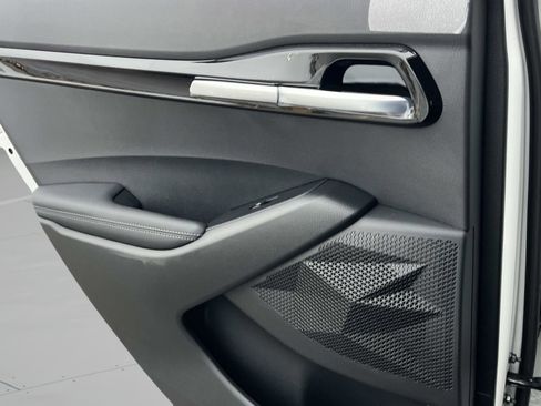 New 2026 Kia Seltos S image 27