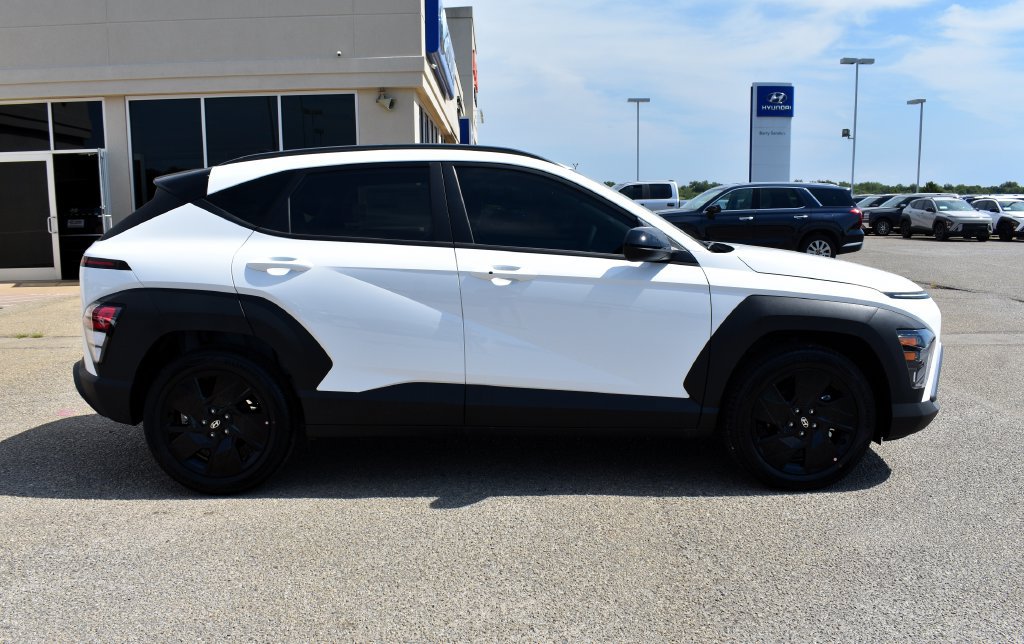 New 2027 Hyundai Kona SEL Sport FWD image 2