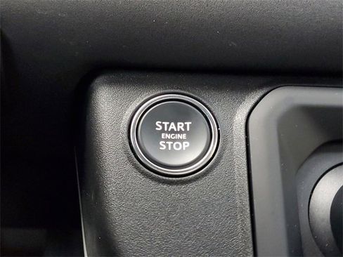 Certified 2023 Land Rover Defender 130 SE image 29