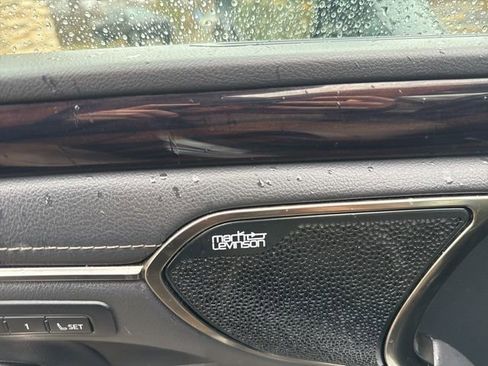 Used 2021 Lexus ES 300h w/ Accessory Package image 14