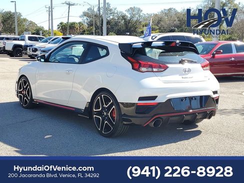 Certified 2021 Hyundai Veloster N image 9