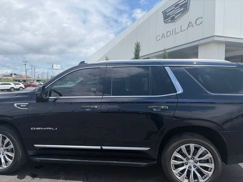 Used 2022 GMC Yukon Denali AWD/4WD image 8